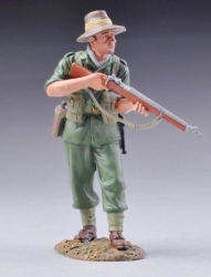 RS014 Australian Soldier patrolling with rifle RS014 Australian Soldier patrolling with rifle